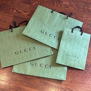 Gucci Elegant Shopping Bags